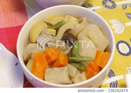 擺盤精美、美味的燉菜 136282874