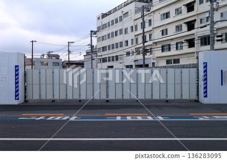 Temporary enclosure (panel caster gate) Temporary enclosure (panel caster gate) 136283095