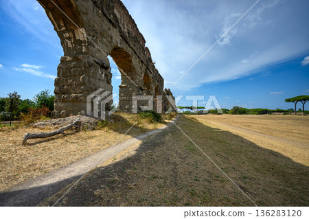 Classical Aqueduct Architecture in Parco degli Acquedotti, Rome 136283120