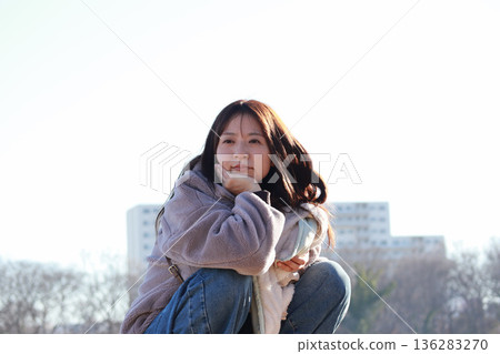 30多歲的育有子女的女性 136283270