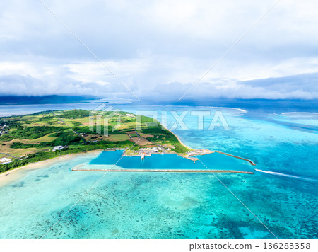Kohama Port (Kohama Island, Okinawa Prefecture) 136283358