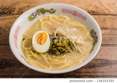 高名豚骨拉麵 136283395