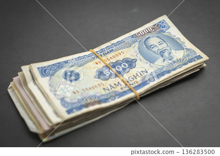 Vietnamese currency: Dong (Vietnamese Dong) Vietnamese currency: Dong (Vietnamese Dong) 136283500