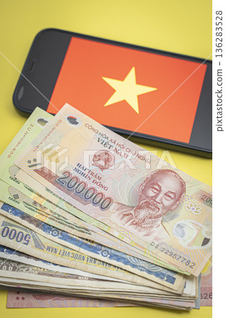 Vietnamese currency: Dong (Vietnamese Dong) Vietnamese currency: Dong (Vietnamese Dong) 136283528