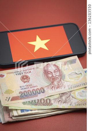 Vietnamese currency: Dong (Vietnamese Dong) Vietnamese currency: Dong (Vietnamese Dong) 136283550