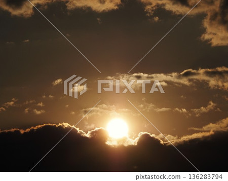 The first sunrise of 2026 from the Arakawa River bank in Kawaguchi City The first sunrise of 2026 from the Arakawa River bank in Kawaguchi City 136283794