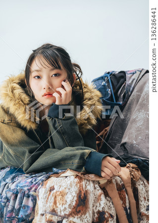 Fashion portrait of young woman Fashion portrait of young woman 136286441