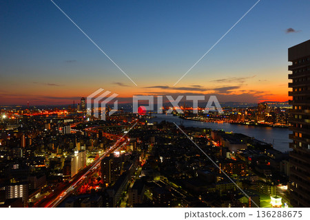 從大阪灣藝術酒店塔樓看到的夜景 136288675