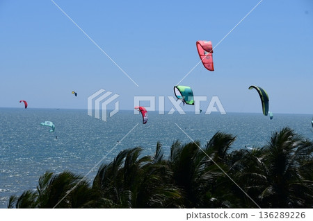Kite surfing Kite surfing 136289226
