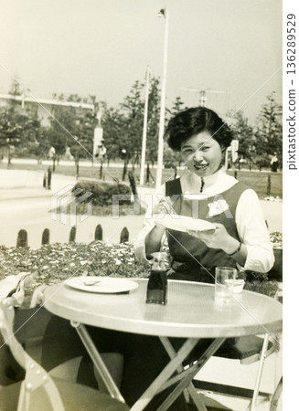 昭和1457年 136289529