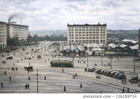 1924-1927 年東京站丸之內出口老照片（黑白照片經 AI 著色） 136289714