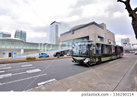 愛知縣：SRT，一種在名古屋榮市運行的新型公路運輸系統 136290114