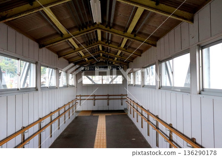 Arita Station, Saga Prefecture, Arita, JR Sasebo Line, JR Matsuura Railway, train, platform, station building, JR Kyushu 136290178