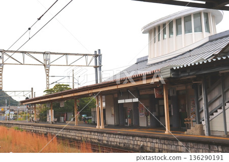 Arita Station, Saga Prefecture, Arita, JR Sasebo Line, JR Matsuura Railway, train, platform, station building, JR Kyushu 136290191