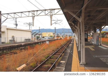 Arita Station, Saga Prefecture, Arita, JR Sasebo Line, JR Matsuura Railway, train, platform, station building, JR Kyushu 136290193