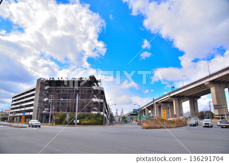 Aichi Prefecture: View of Kinjo Pier, Nagoya City, Kinjo Pier Parking Lot Aichi Prefecture: View of Kinjo Pier, Nagoya City, Kinjo Pier Parking Lot 136291704
