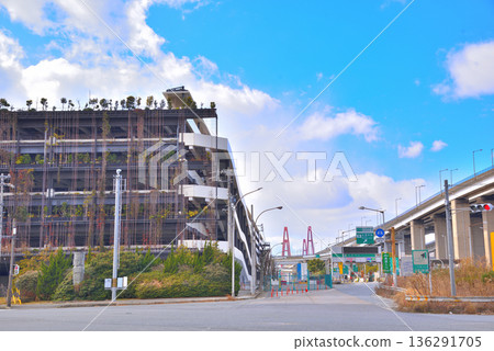 Aichi Prefecture: View of Kinjo Pier, Nagoya City, Kinjo Pier Parking Lot Aichi Prefecture: View of Kinjo Pier, Nagoya City, Kinjo Pier Parking Lot 136291705