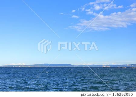 從神奈川縣橫須賀市觀音崎岬眺望房總半島 136292090