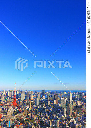 東京港區、東京城市景觀與東京鐵塔風景 136293454