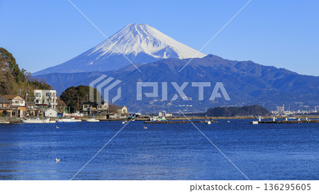 從西伊豆看到的富士 從西伊豆看到的富士 136295605
