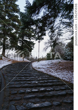 Winter scenery of the stone steps leading to the Nigatsudo Hall of Todaiji Temple in Nara Winter scenery of the stone steps leading to the Nigatsudo Hall of Todaiji Temple in Nara 136295698