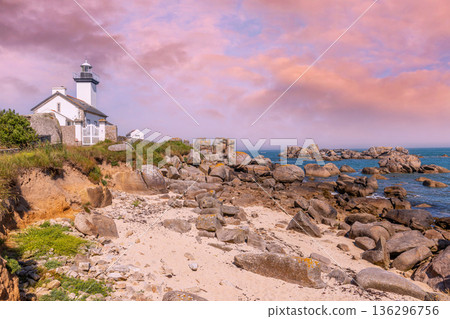 Beach of Pontusval, cotes-d'armor, brittany, france 136296756