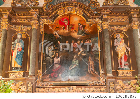 Roscoff cathedral, finistere, brittany, france, interiors 136296853
