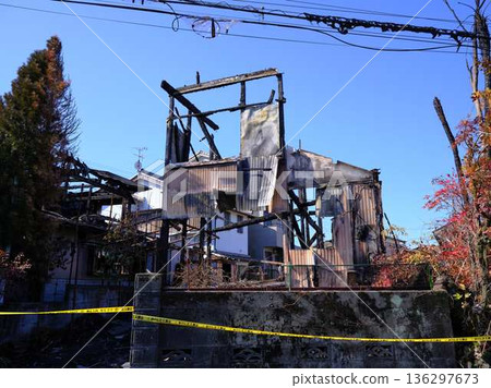 Private house burned by fire Fire 136297673