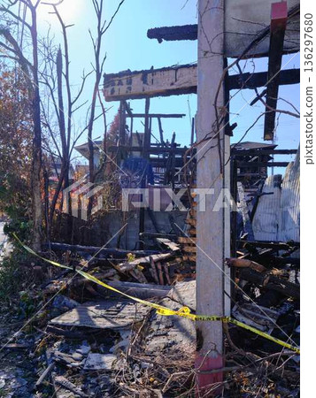 Private house burned by fire Fire 136297680