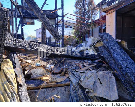 Private house burned by fire Fire 136297682