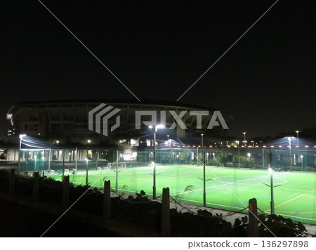 新橫湖足球公園日產體育場之夜 136297898