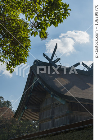 The main hall of Izumo Taisha Shrine in Taishacho, Izumo City, Shimane Prefecture, Japan The main hall of Izumo Taisha Shrine in Taishacho, Izumo City, Shimane Prefecture, Japan 136299770