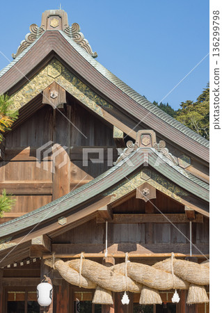 日本島根縣出雲市大社町出雲大社神社的參拜殿 136299798