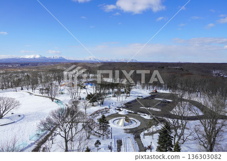 從綠丘公園展望台眺望支笏湖 從綠丘公園展望台眺望支笏湖 136303082