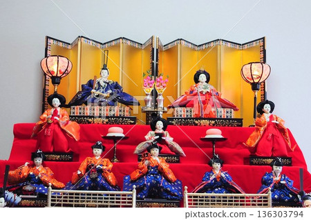 日本傳統文化女兒節人偶 136303794