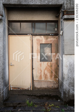 Decayed door 136306890
