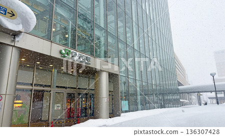 2026年1月，冬季青森車站的自然風光，大雪紛飛 136307428