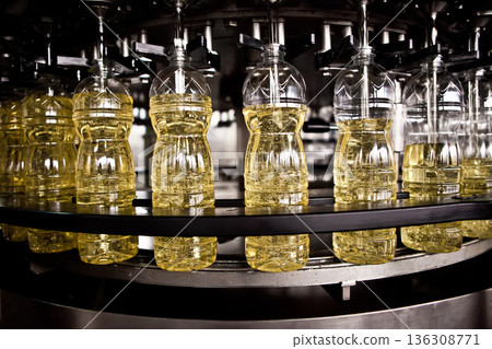 Rotary filling machine automated production line for sunflower oil bottling 136308771