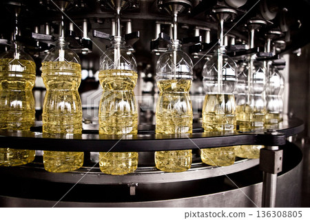 Rotary filling machine automated production line for sunflower oil bottling Rotary filling machine automated production line for sunflower oil bottling 136308805