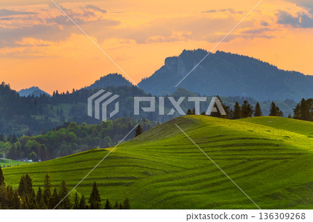 Mountain landscape in the Pieniny National Park at the foot of the Tatra Mountains 136309268