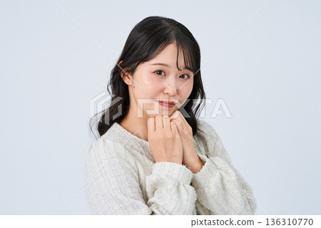一位微笑的小姐 一位微笑的小姐 136310770