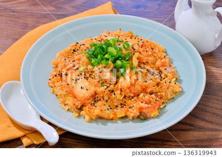 泡菜炒飯,泡菜炒飯。 泡菜炒飯,泡菜炒飯。 136319943