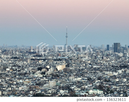 Bird's-eye view of the Skytree bathed in the sunset 136323611