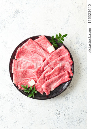 用於壽喜燒的薄切國產和牛肩胛肉 136323640