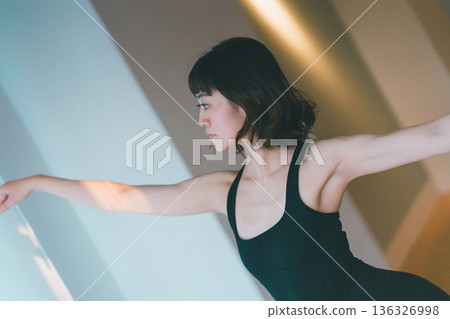 芭蕾 女生 女孩 136326998