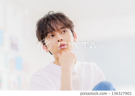 Young men's portrait Young men's portrait 136327901