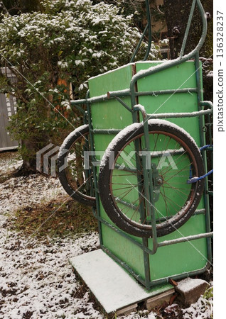 Snow and a handcart 136328237