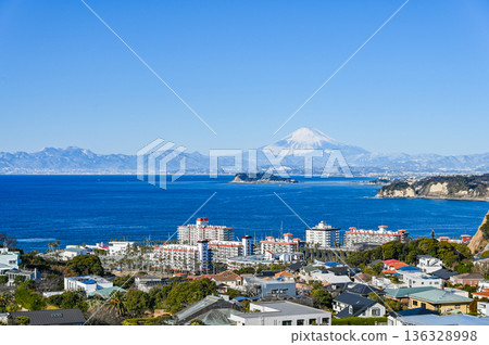 從逗子出發的富士山和江之島 136328998