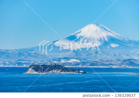 從逗子出發的富士山和江之島 136329037