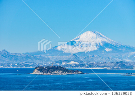 從逗子出發的富士山和江之島 136329038